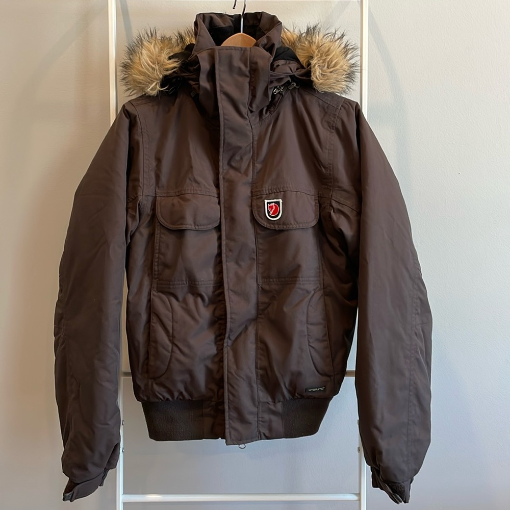 Fjällräven Men’s Warm Winter Coat XXS w/ Hood and Many Pockets!